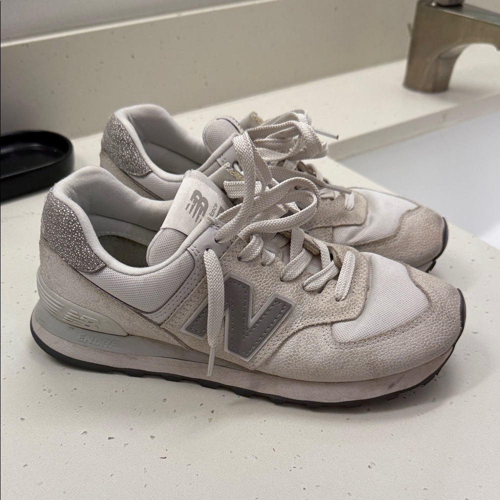 New Balance Women's Sneakers! Size 7.5